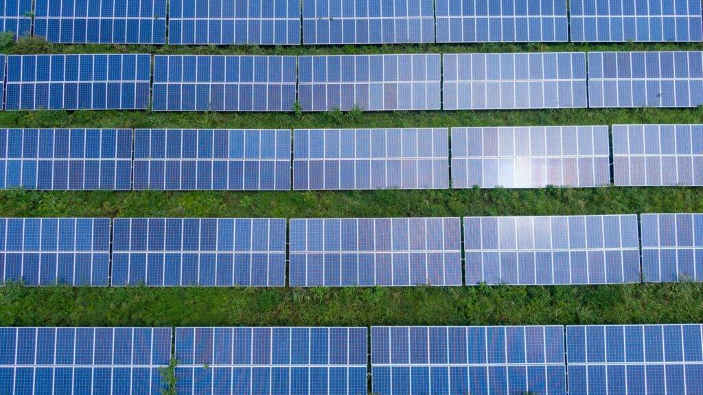 INSTALAÇÃO DE PLACAS SOLARES - IFELL