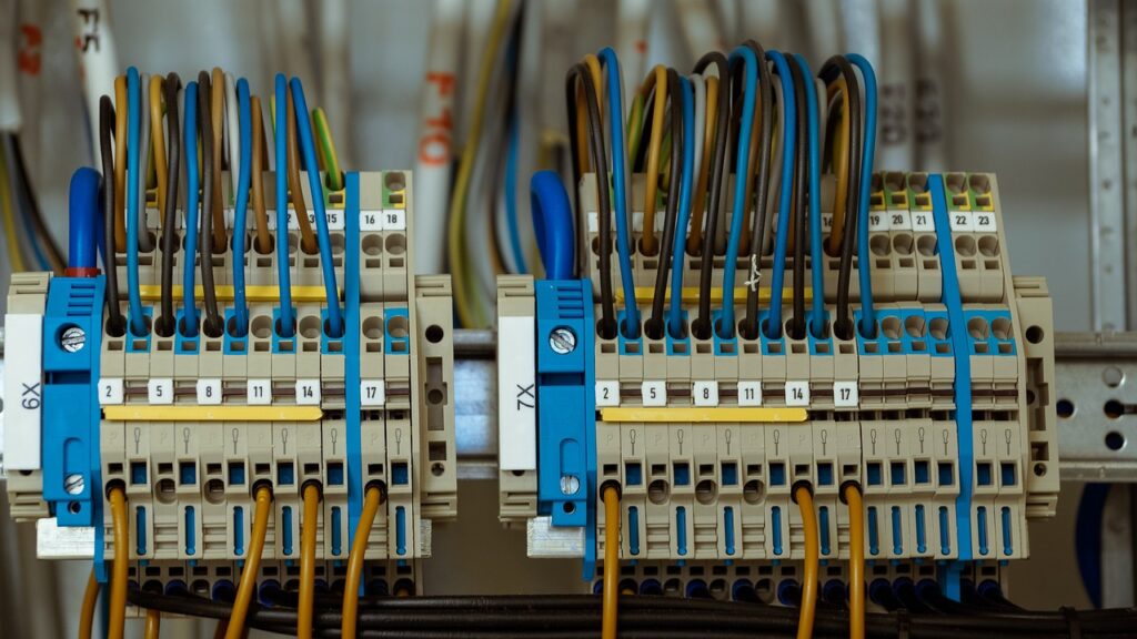 wire, cables, electric-1098059.jpg